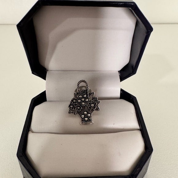 Vintage Flower Bouquet Pin Brooch - Picture 3 of 6